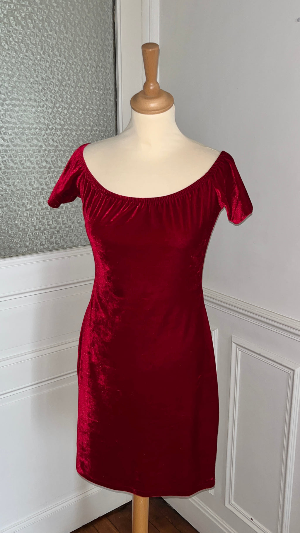 Robe velours épaules dénudées - Du 36 au 42