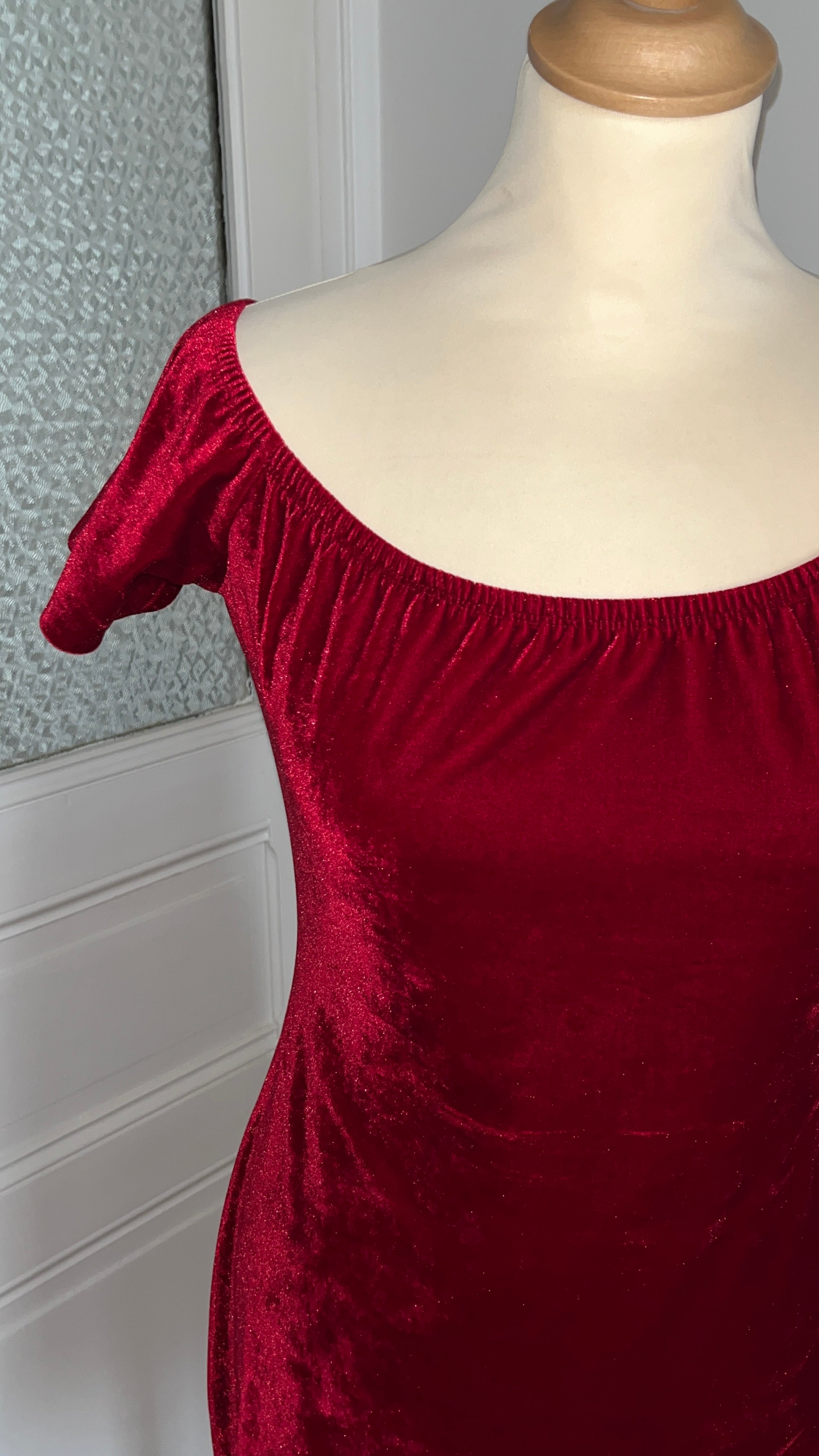 Robe velours épaules dénudées - Du 36 au 42