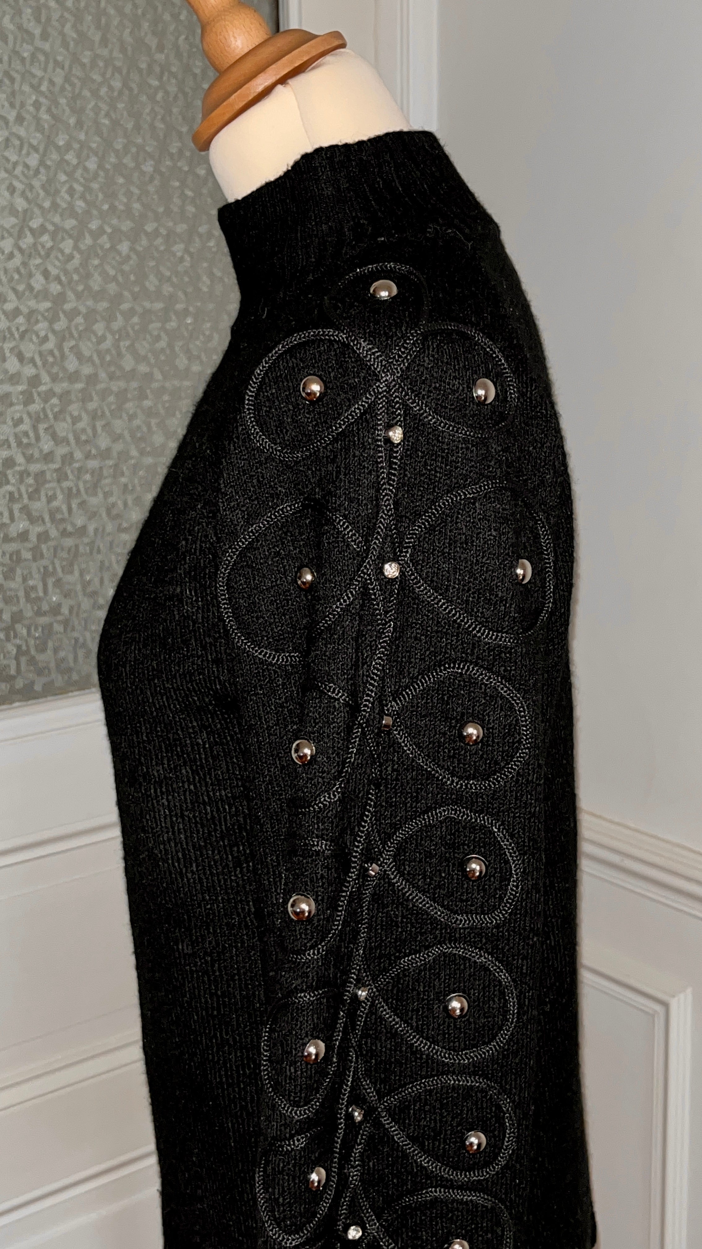 Pull à broderies - Du 38 au 44