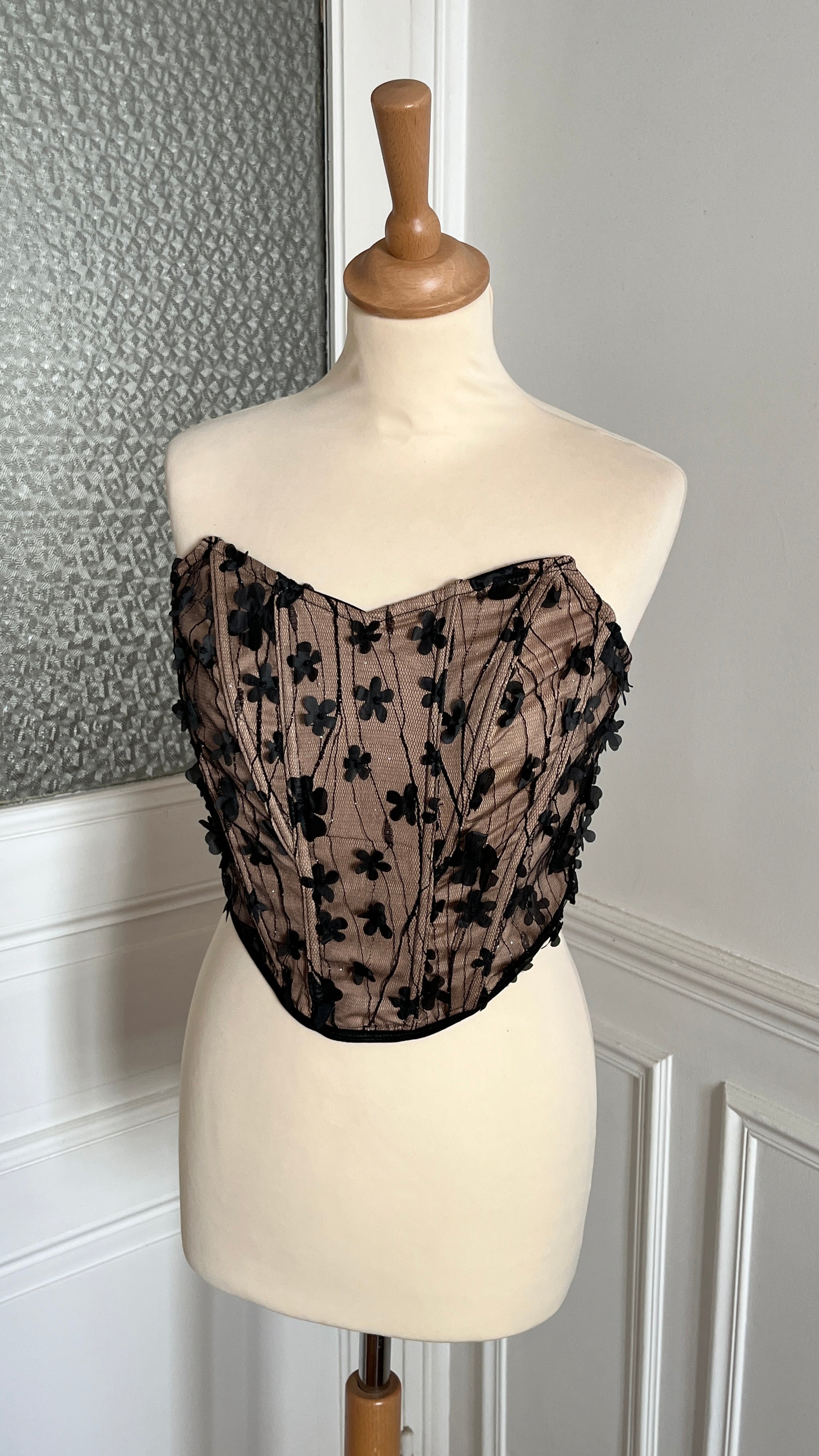 Bustier fleurs noires - Du 36 au 42