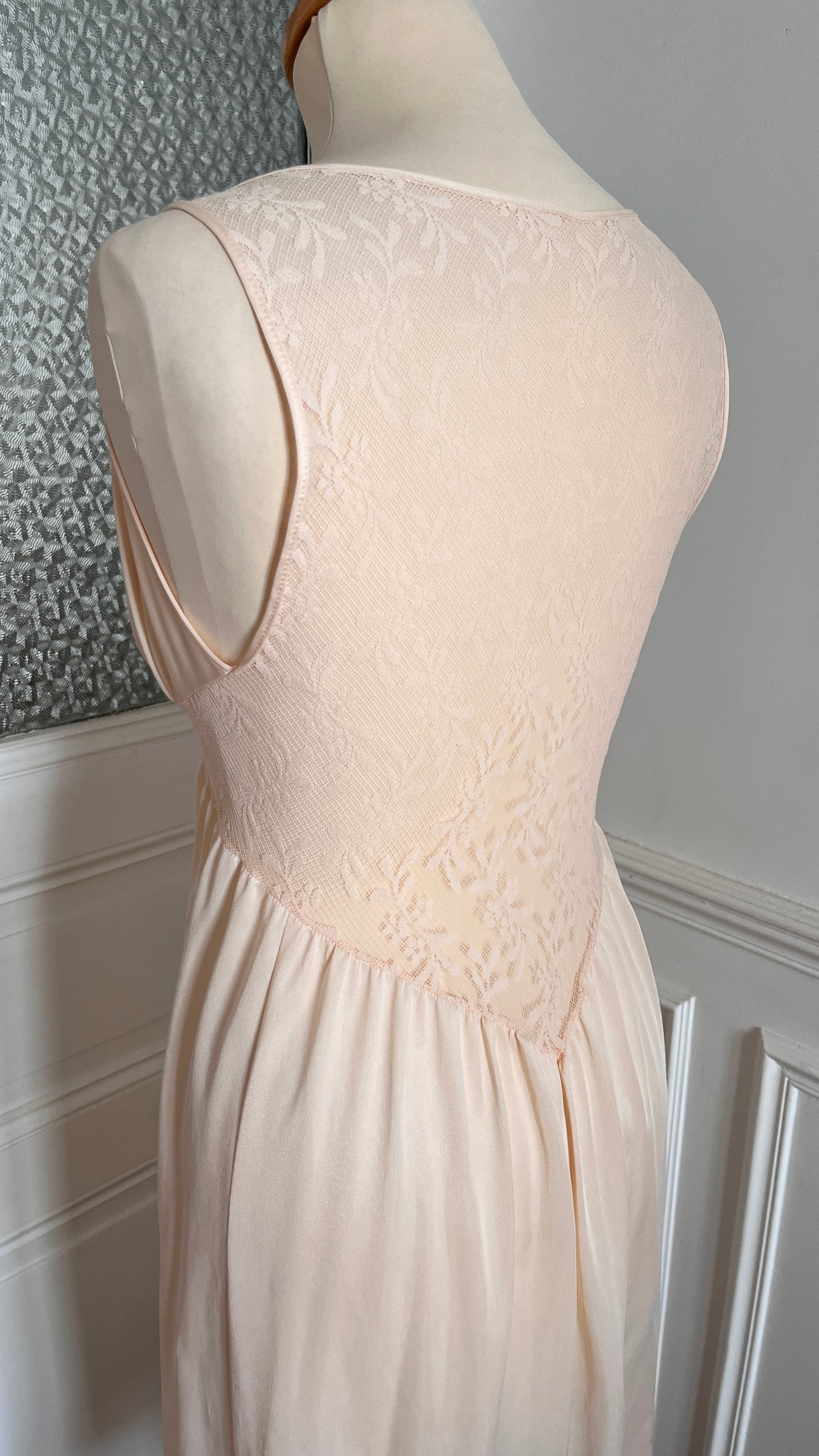 Robe nuisette dos dentelle - Taille 38