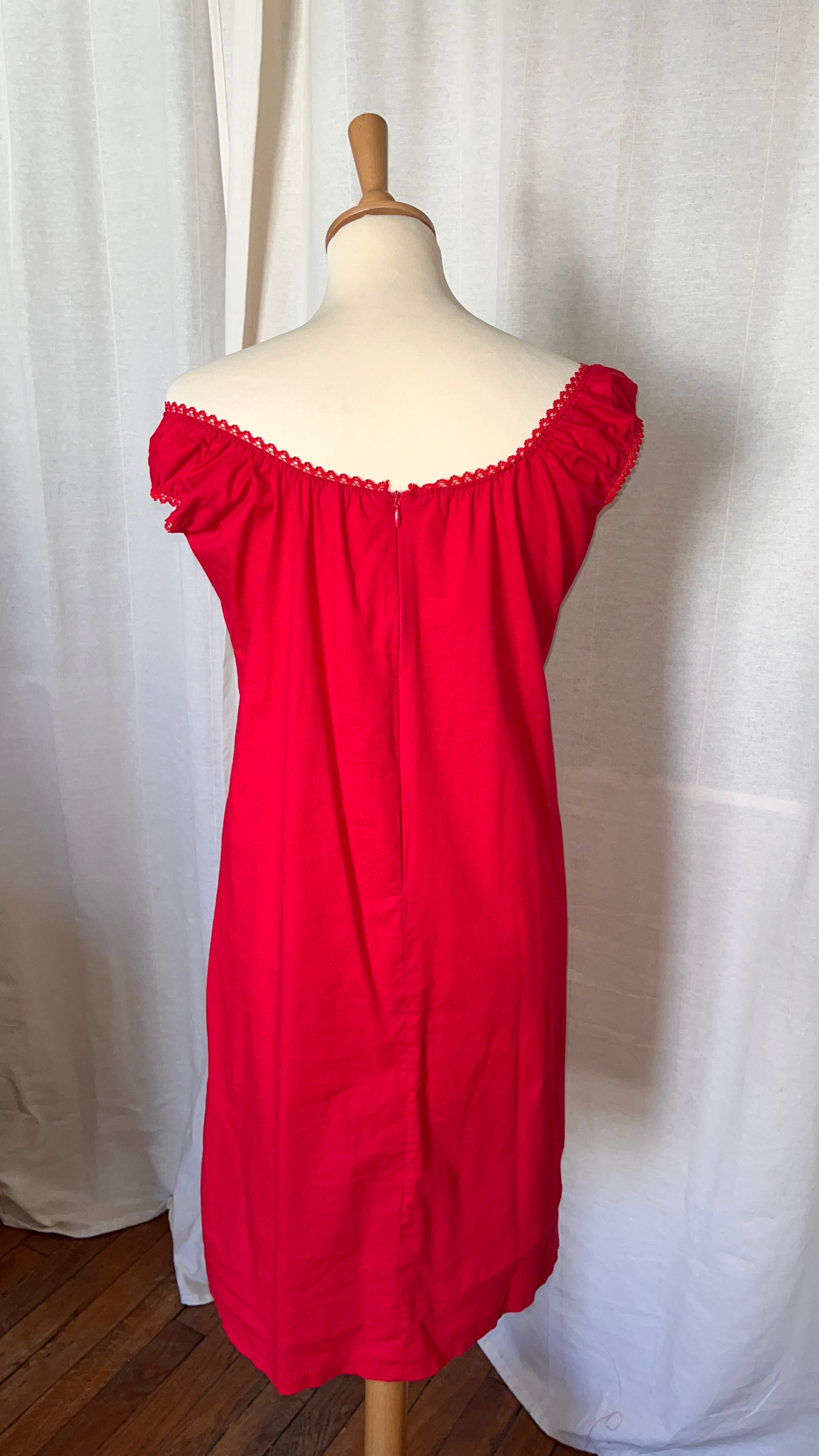 Robe rouge épaule dénudées - Du 40 au 44