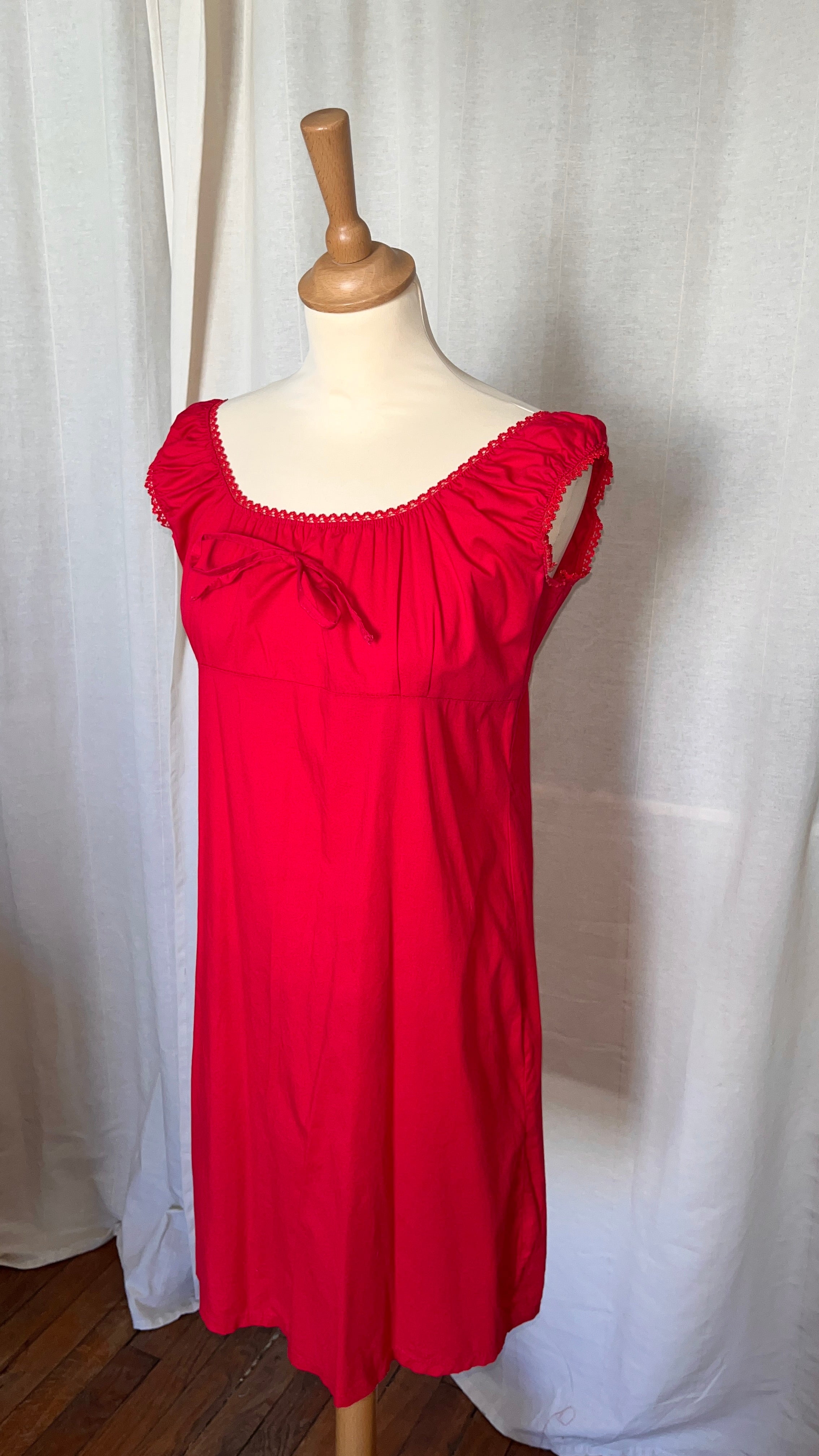 Robe rouge épaule dénudées - Du 40 au 44