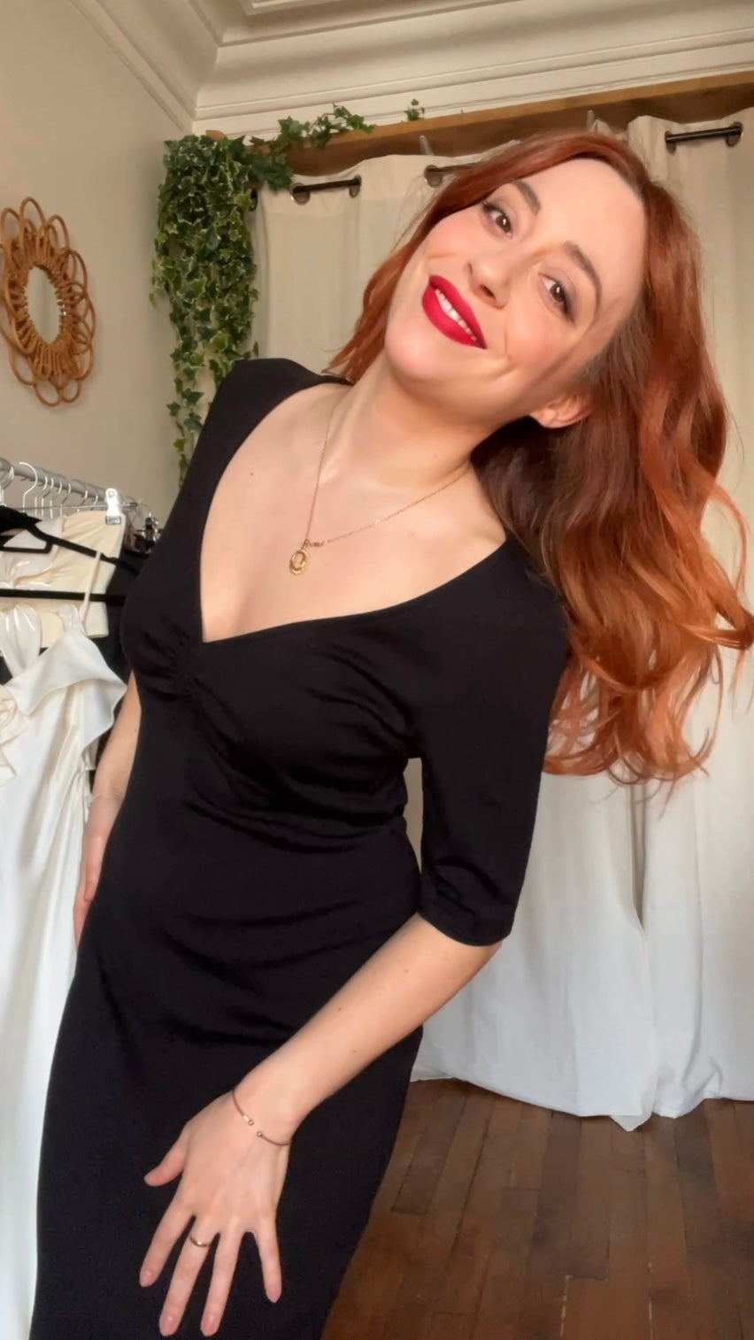 Robe noire décolletée - Du 38 au 44