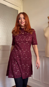 Robe dentelle bordeaux . Du 36 au 42