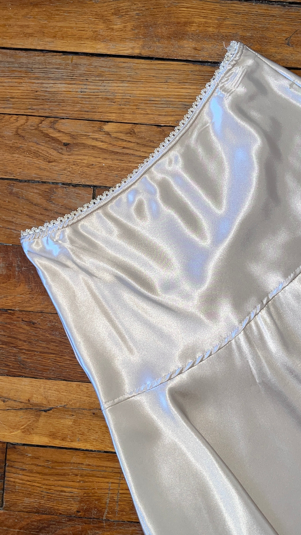 Jupe satin perle - Du 38 au 44