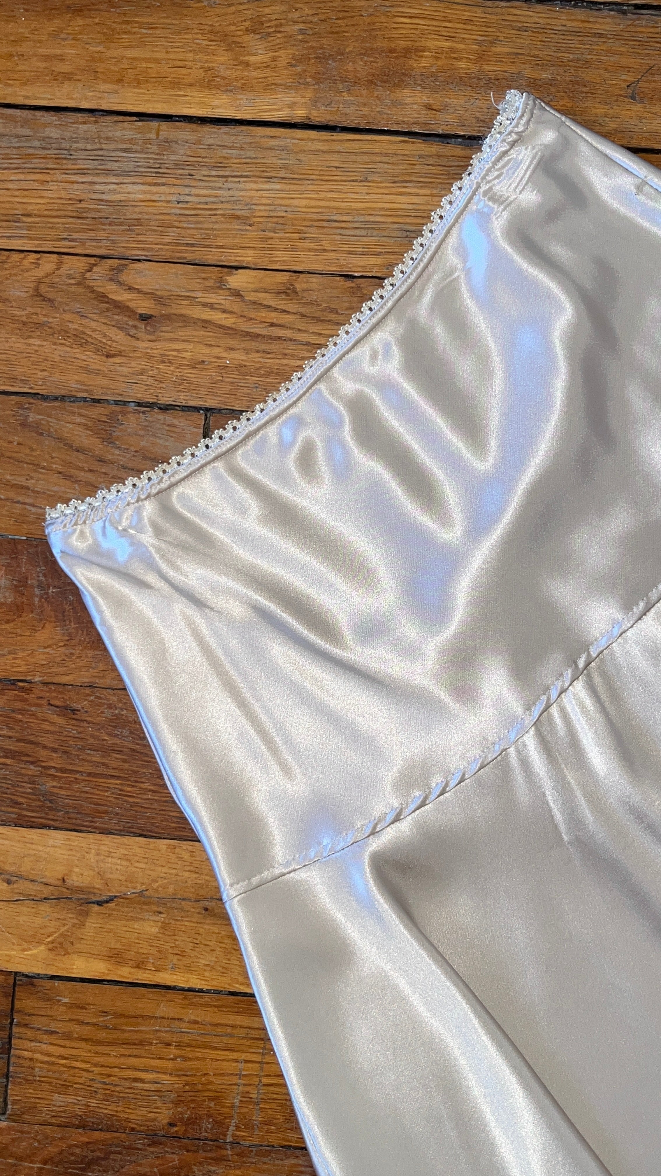Jupe satin perle - Du 38 au 44