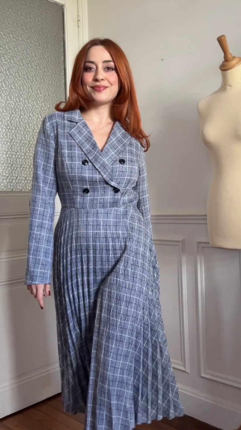 Robe tartan plissée . Taille 40